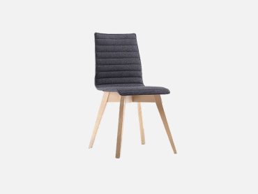 Bjorn cafe chair with wooden legs