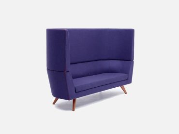 Cwtch high back office sofa with wood legs