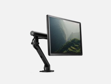 Single monitor arm for screens