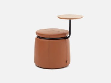 Low office stools with laptop tables