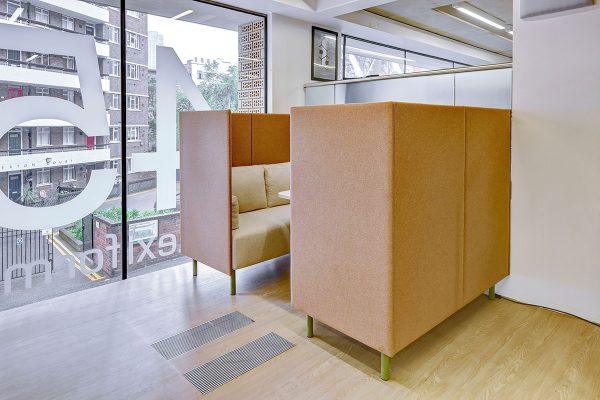 Cote 4 person booth for smart working offices