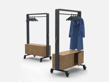 Movable coat stand
