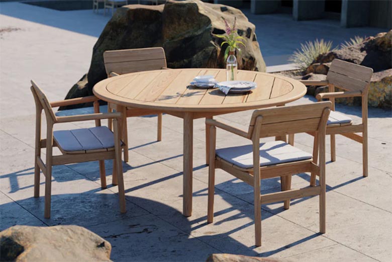 Commercial outdoor dining chairs