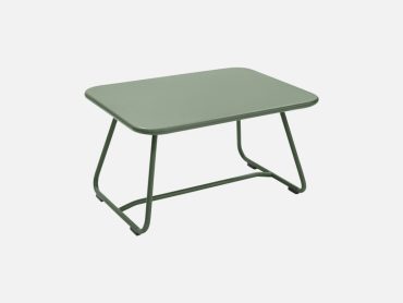 Rectangular commercial outdoor coffee table, metal
