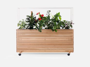 Wood mobile planters